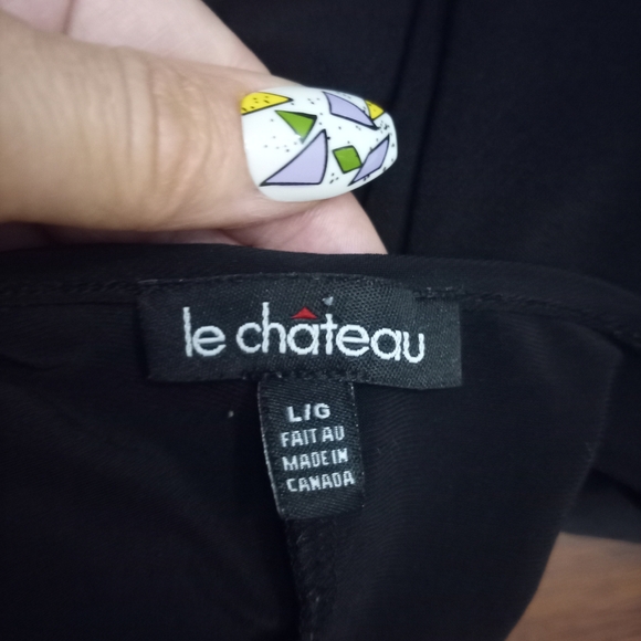 Le Chateau Elegant Black Garment - Picture 2 of 2